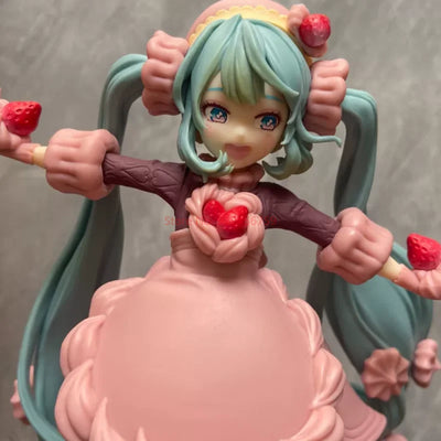 Original Hatsune Miku Figure Sweet Strawberry Miku Action Figurines Pvc Anime Model Statue Collectible Toys For Children Gift